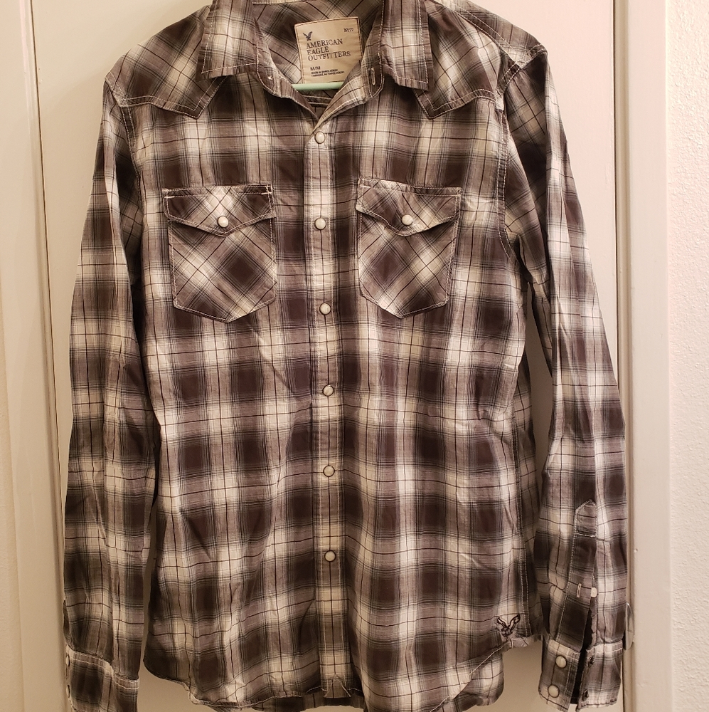American Eagle Vintage Fit Button Down Shirt